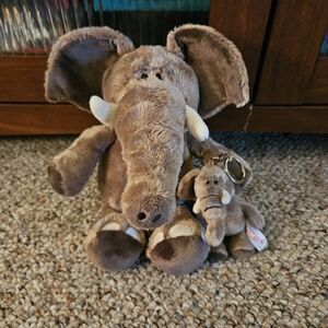 Nici Grey Elephant With Baby Elephant Keychain